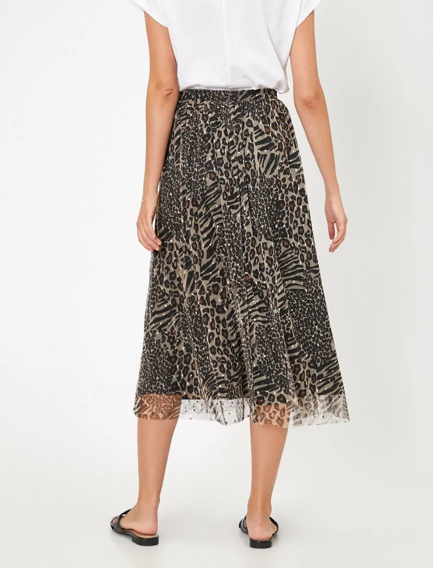 12081 Beige Leopard Patterned Midi Skirt