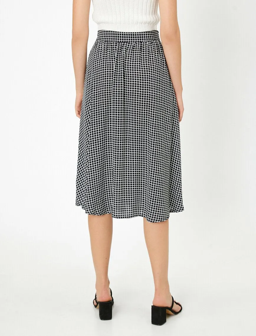 12264 Black Check Midi Skirt