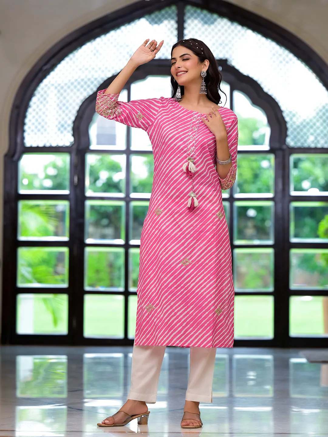 Jashvi Pink Leheriya Print Embroidered Pure Cotton Straight Kurta