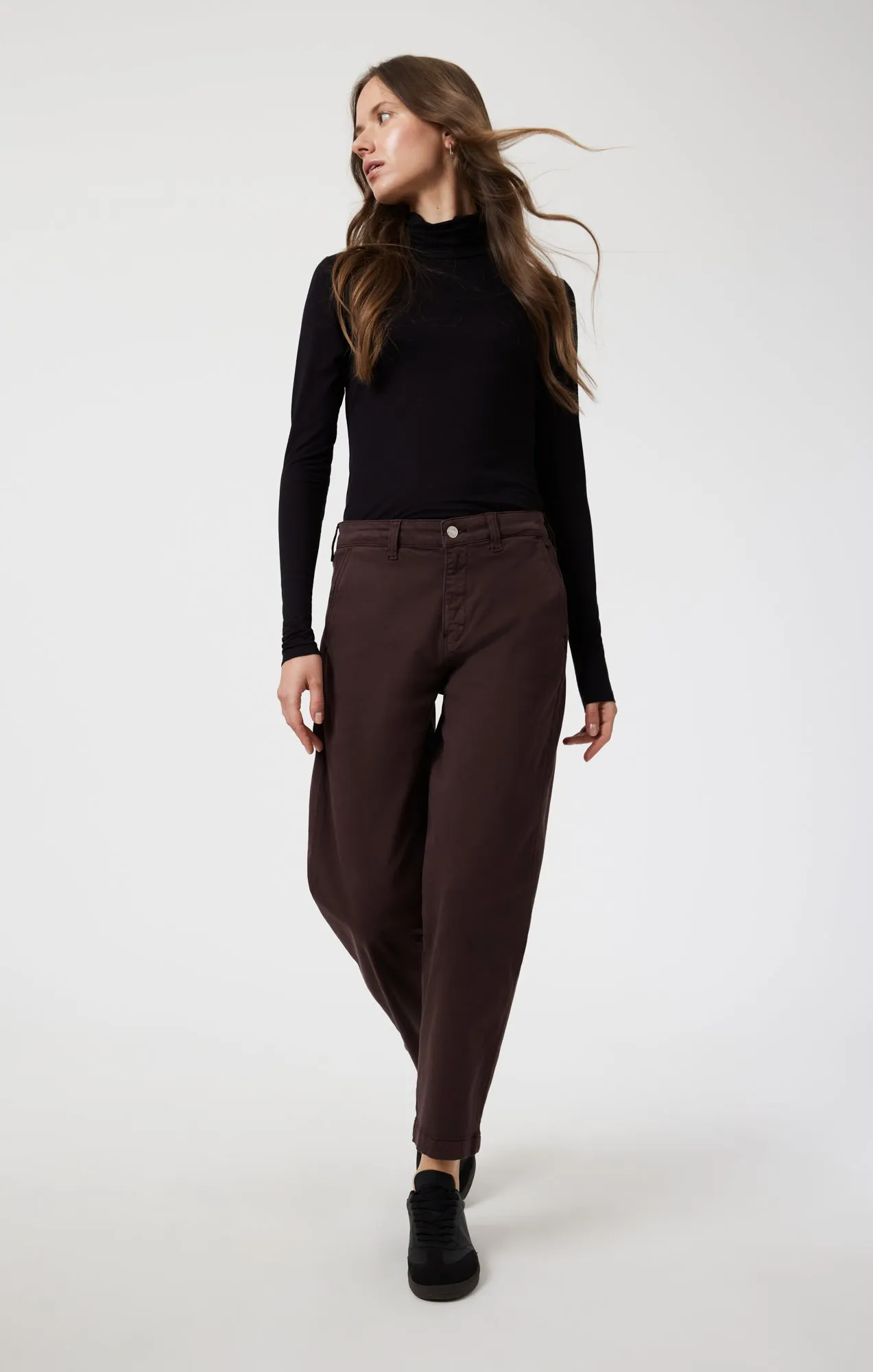 LAUREN STRAIGHT CHINO IN CURRANT CASUAL TWILL