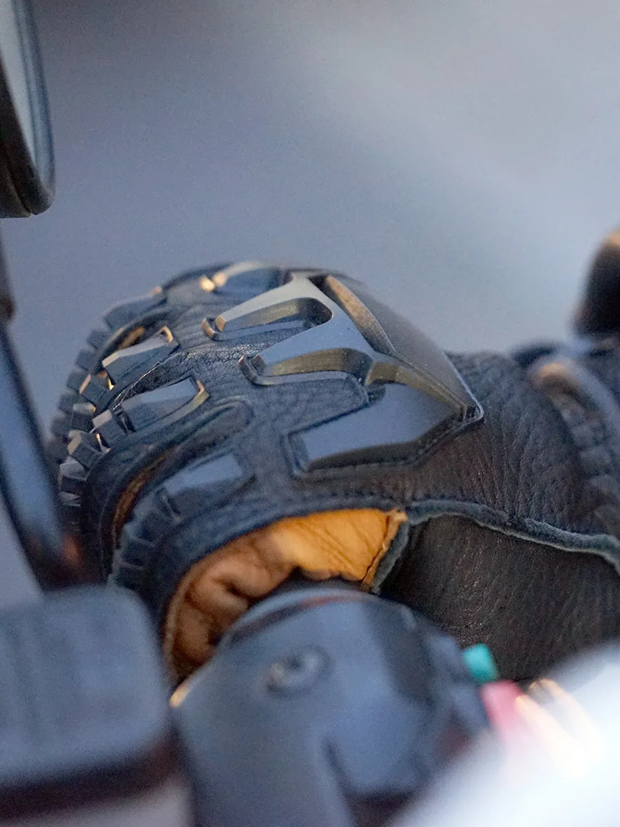 Lee Parks Design Sumo R Gauntlet Gloves