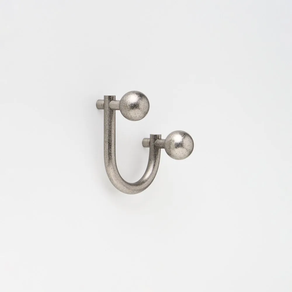 Lo & Co Sphere Hook Small