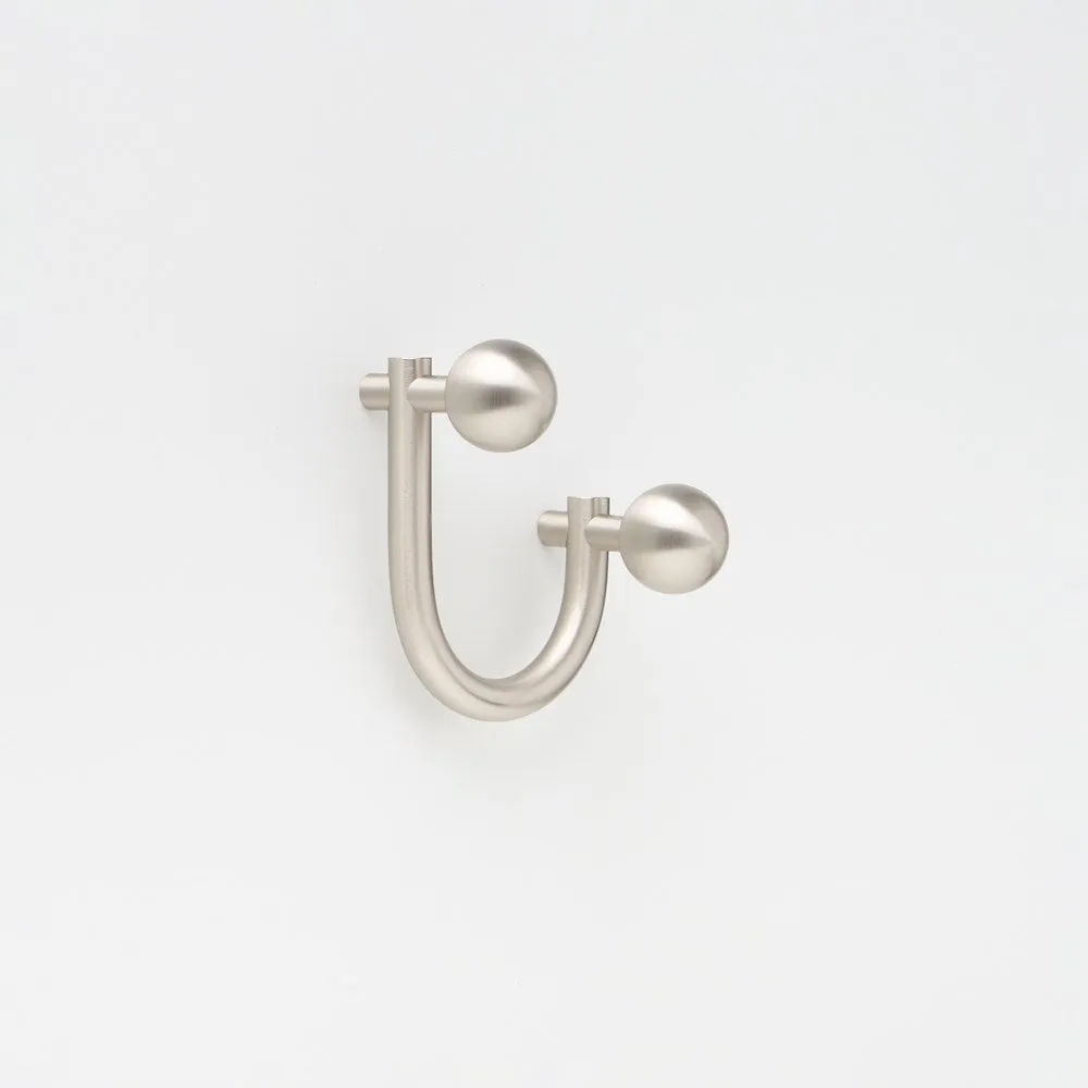 Lo & Co Sphere Hook Small