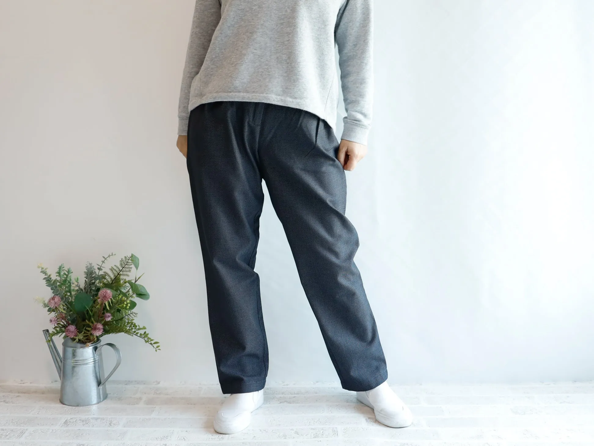 <P12D> Denim with dots  -Relax Tapered Pants