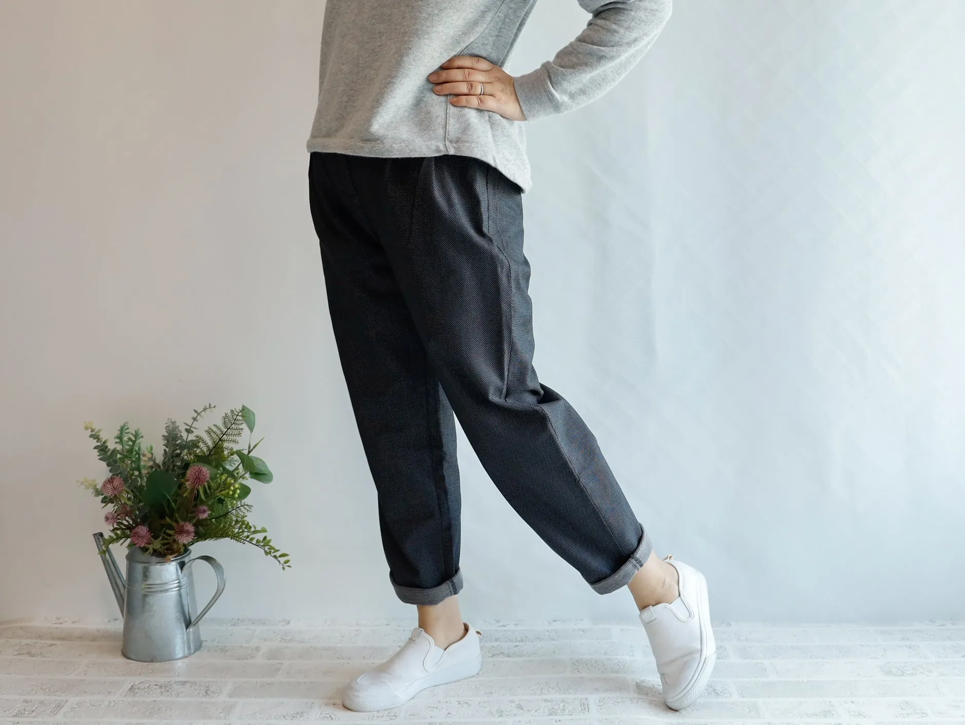 <P12D> Denim with dots  -Relax Tapered Pants