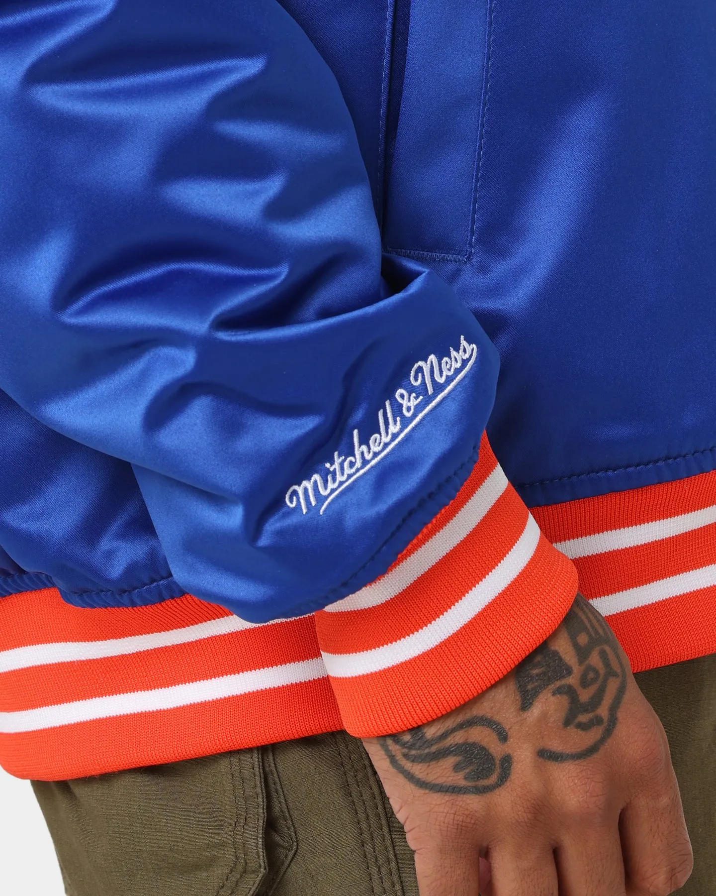 Mitchell & Ness New York Knicks Heavyweight Satin Jacket Royal