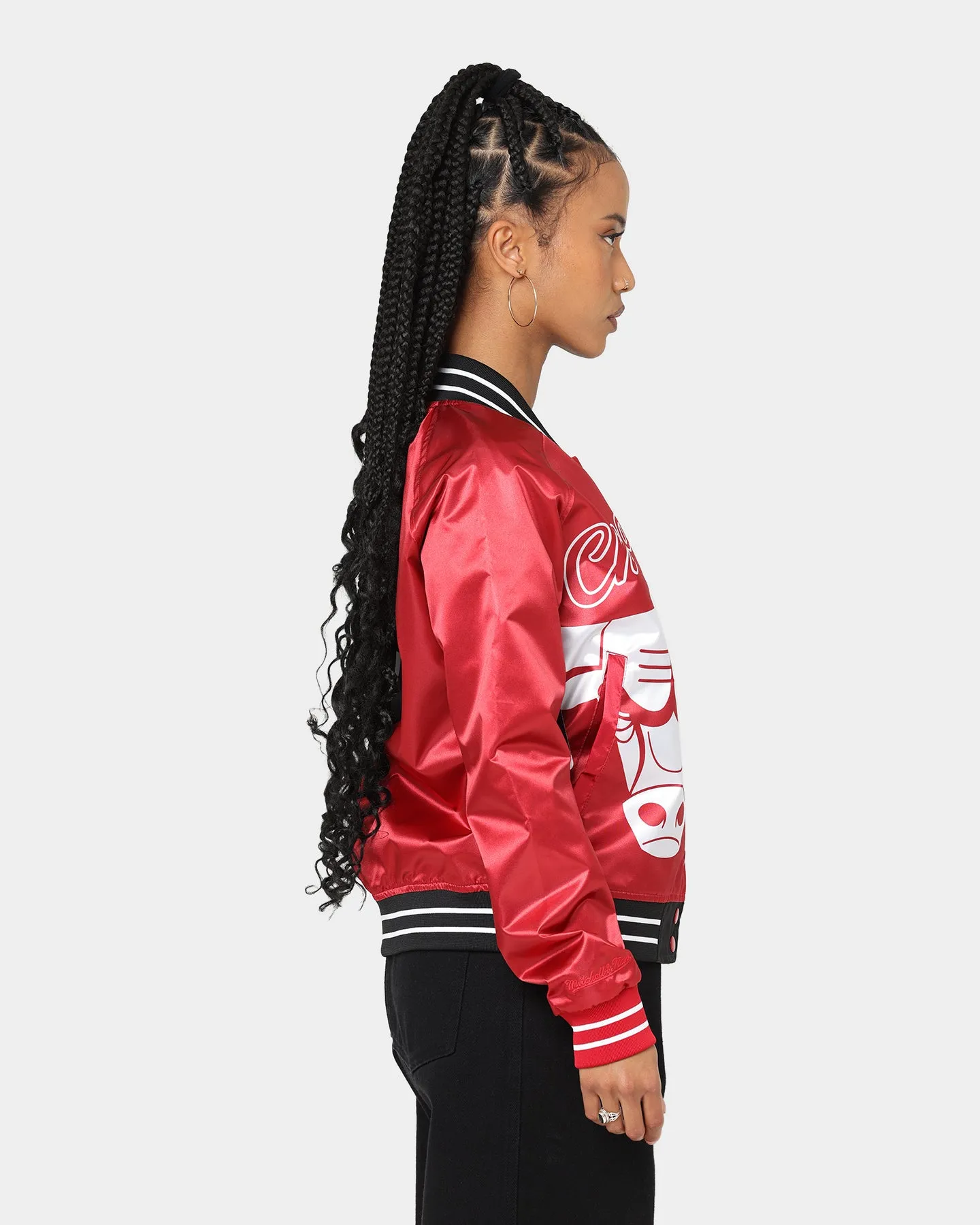 Mitchell & Ness Women's Chicago Bulls Big Face 5.0 Satin Jacket Red