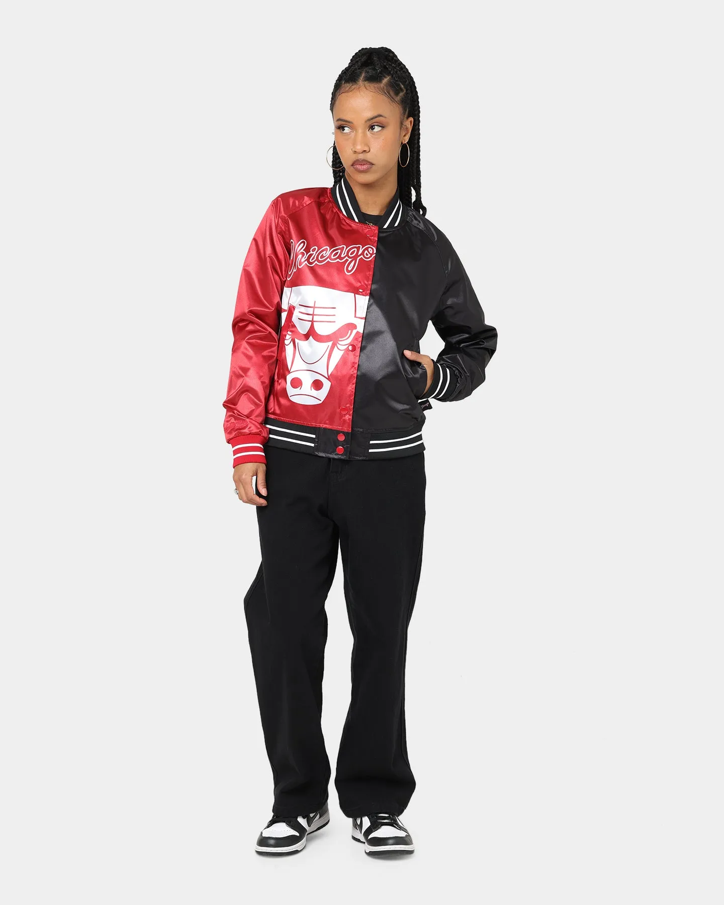 Mitchell & Ness Women's Chicago Bulls Big Face 5.0 Satin Jacket Red