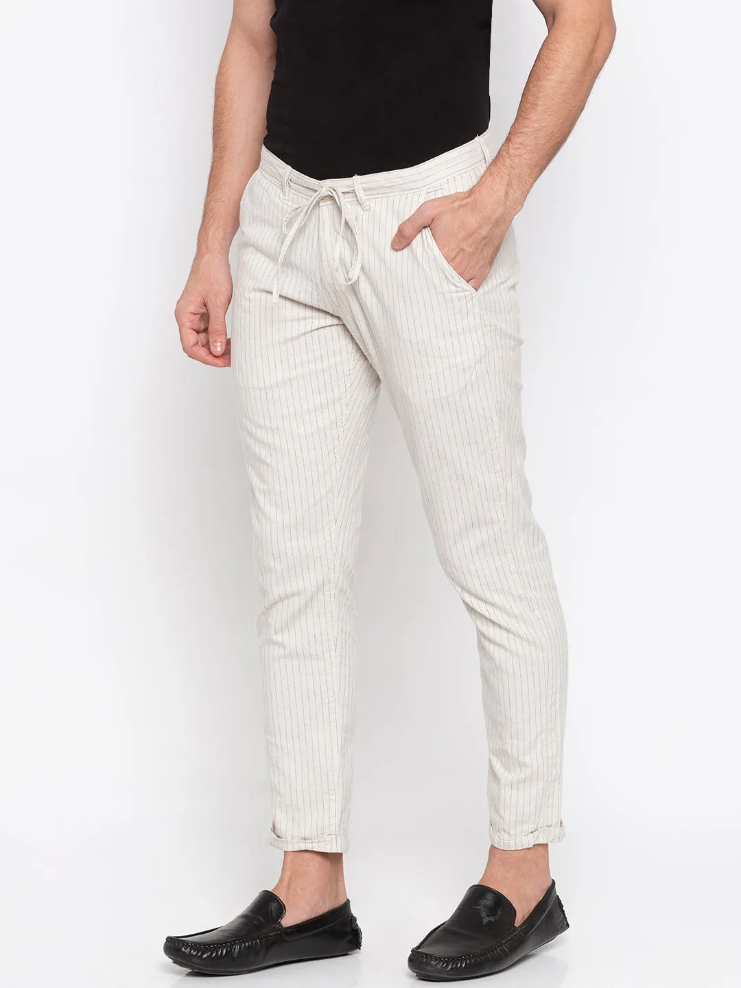 Spykar Men White Cotton Slim Fit Casual Trousers