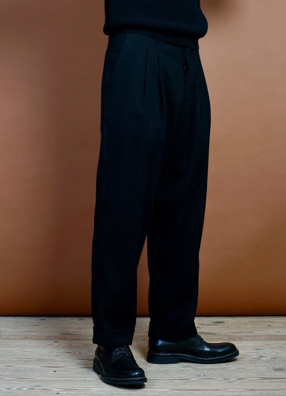 SYLVESTER | Double Pleated Trousers | Black