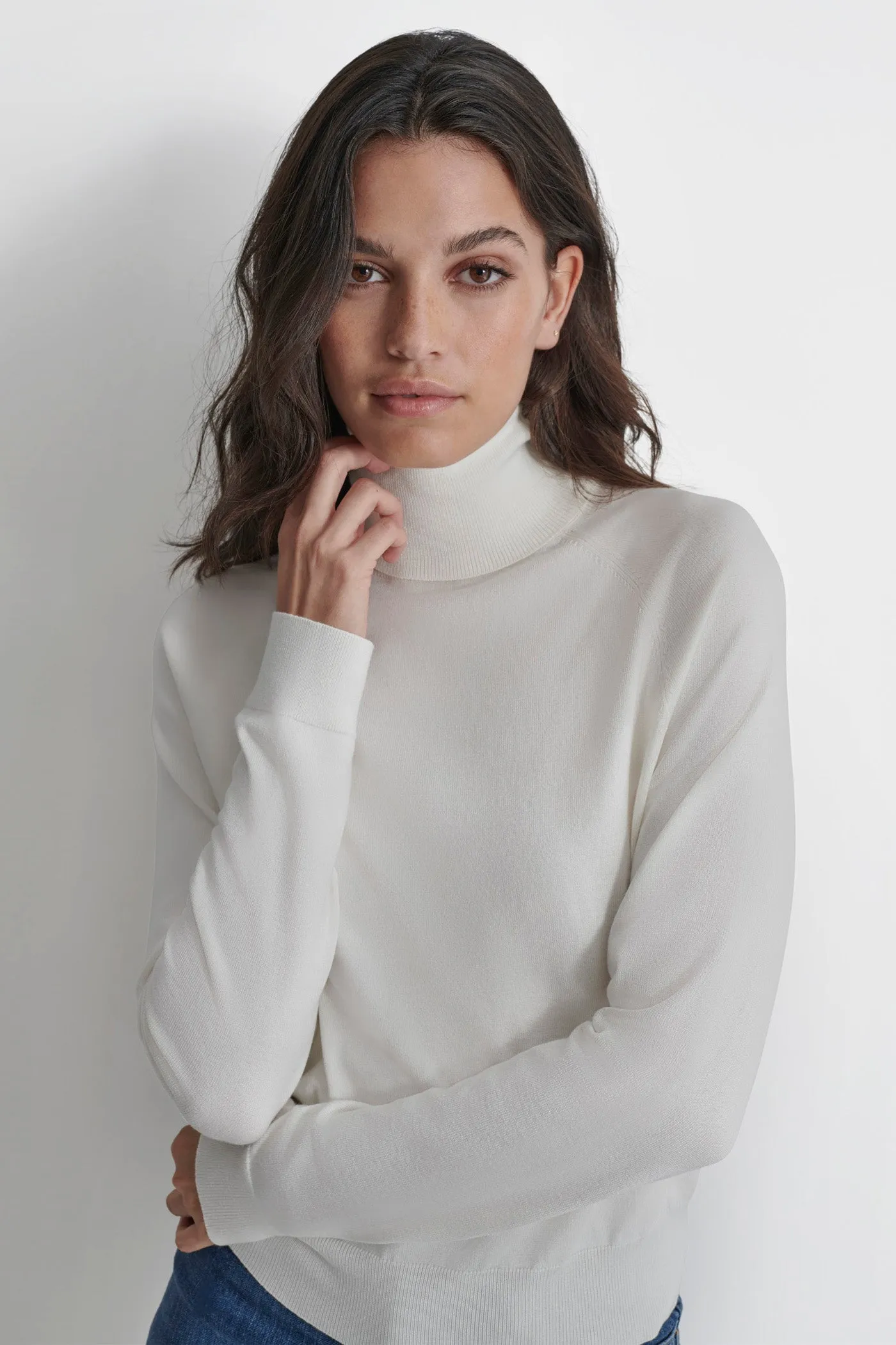 TURTLENECK SWEATER