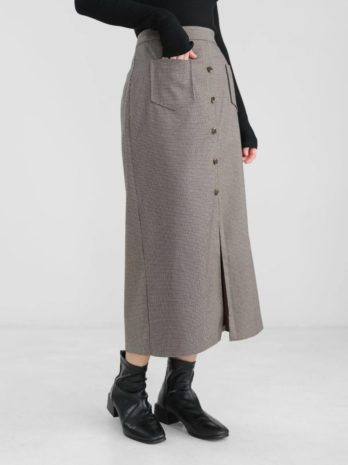 Valkyrie Buttoned Midi Skirt