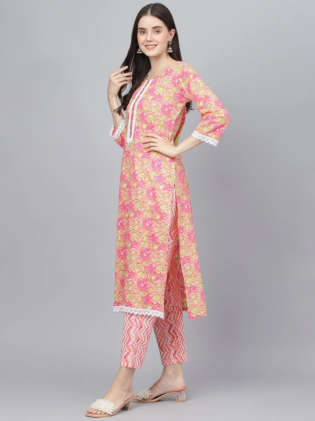 Women Peach Floral Printed Kurta Pant Set With Dupatta